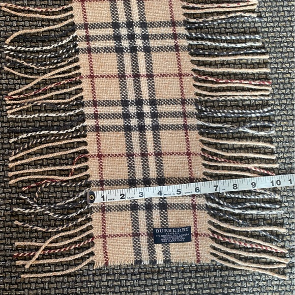 BURBERRY Nova Check Happy Fringe SCARF🔥EUC/LIKE NEW🔥WOVEN🎁CASHMERE Blend!🎄🎁 - Picture 5 of 15
